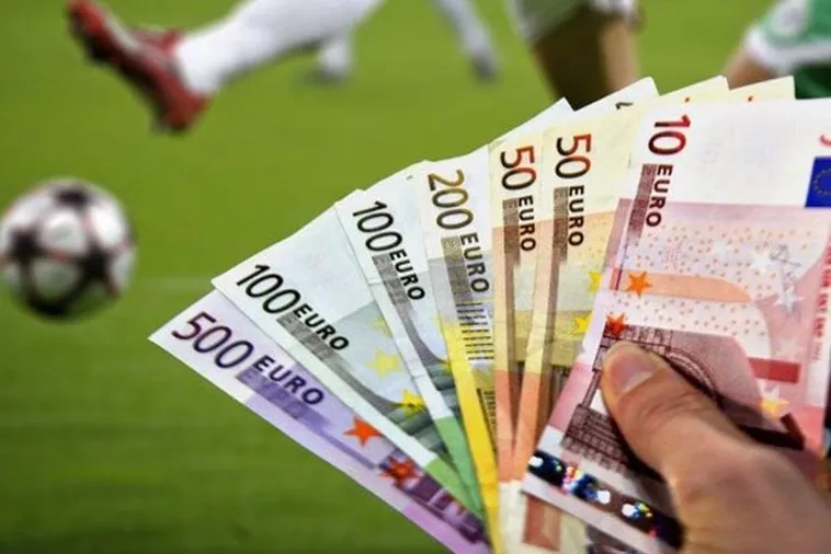 Tìm Hiểu Bóng Đá 77Bet: Bí Quyết Cá Cược Thắng Lớn